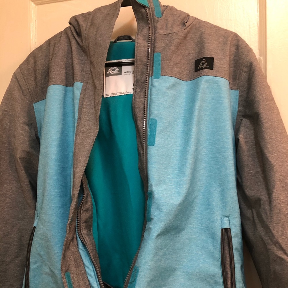 Winter jacket - Picture 3 of 4